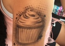 Cupcake Airbrush Tattoo