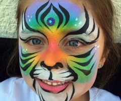 Tiger face paint deaign